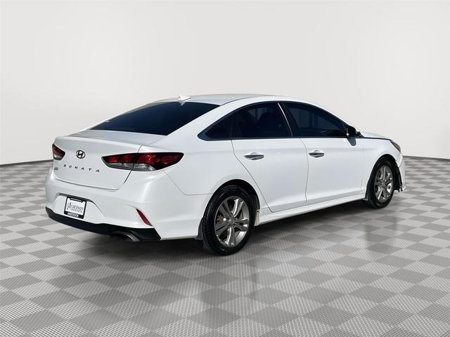 Photo of 2018 Quartz White Pearl Hyundai SONATA