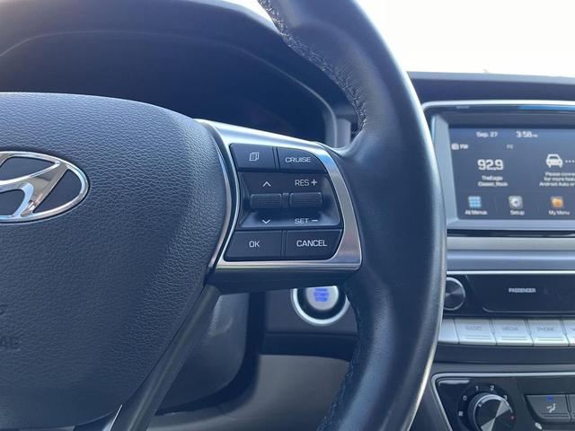 Photo of 2018 Quartz White Pearl Hyundai SONATA