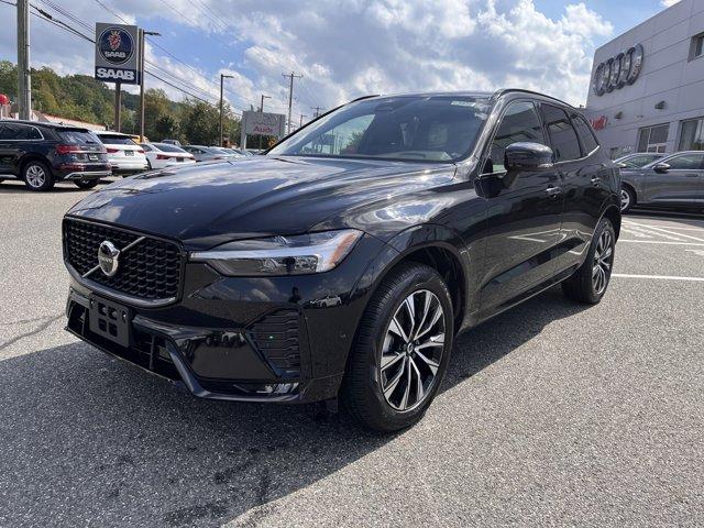 Photo of 2025 ONYX BLACK Volvo XC60