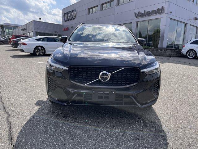 Photo of 2025 ONYX BLACK Volvo XC60