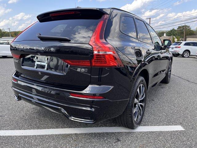 Photo of 2025 ONYX BLACK Volvo XC60