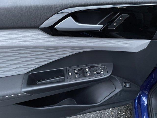 Photo of 2024 Dusk Blue Metallic Volkswagen Taos