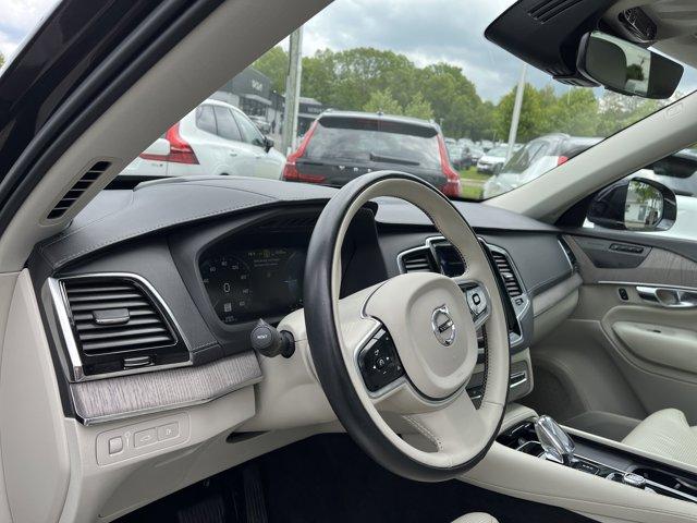 Photo of 2022 ONYX BLACK Volvo XC90 Recharge Plug-In Hybrid