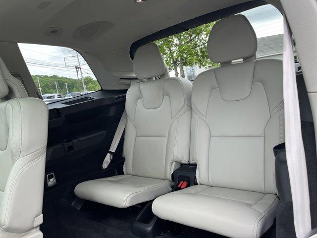 Photo of 2022 ONYX BLACK Volvo XC90 Recharge Plug-In Hybrid