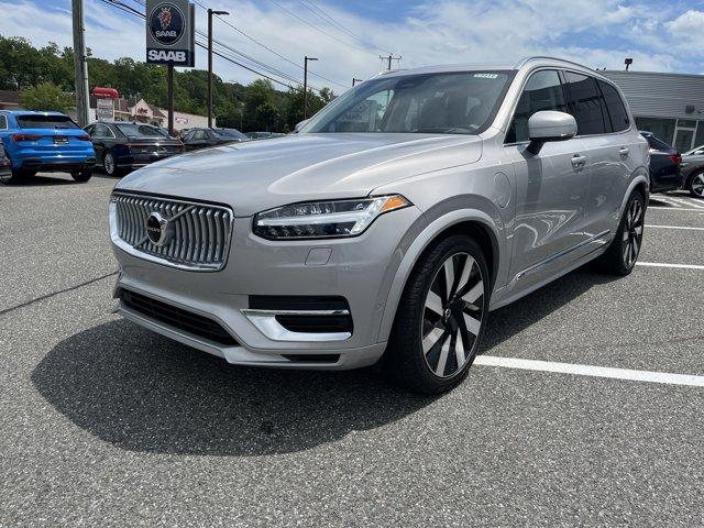 Photo of 2024 SILVER DAWN Volvo XC90 Recharge Plug-In Hybrid
