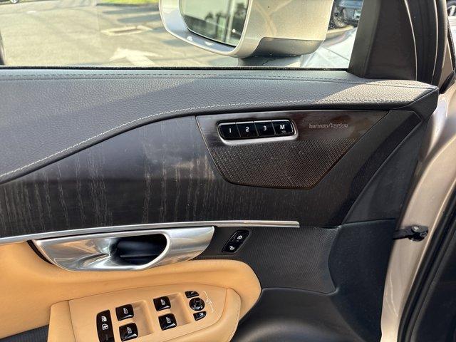 Photo of 2024 BRIGHT DUSK Volvo XC90 Recharge Plug-In Hybrid