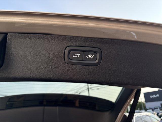 Photo of 2024 BRIGHT DUSK Volvo XC90 Recharge Plug-In Hybrid