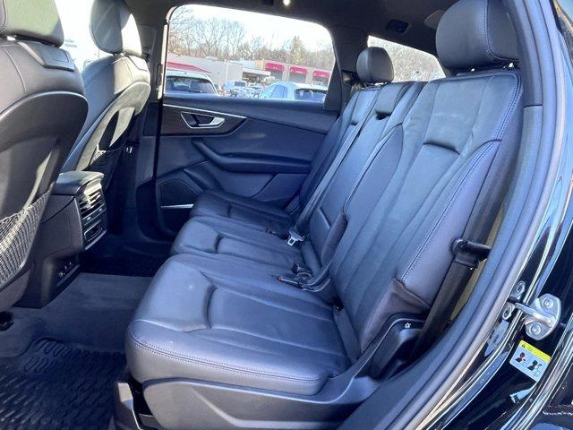 Photo of 2022 MYTHOS BLACK Audi Q7