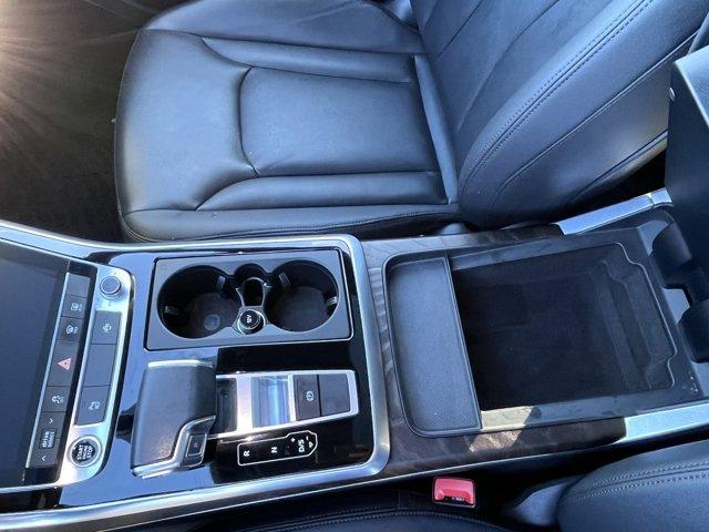 Photo of 2022 MYTHOS BLACK Audi Q7