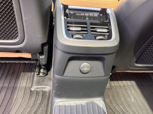 Photo of 2024 VAPOUR GREY MET Volvo XC90 Recharge Plug-In Hybrid