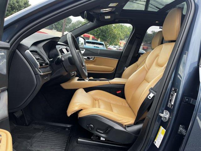 Photo of 2024 DENIM BLUE META Volvo XC90 Recharge Plug-In Hybrid