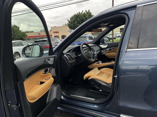 Photo of 2024 DENIM BLUE META Volvo XC90 Recharge Plug-In Hybrid