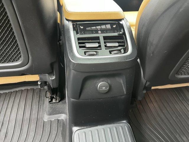 Photo of 2024 DENIM BLUE META Volvo XC90 Recharge Plug-In Hybrid