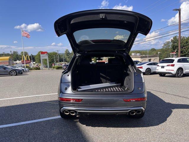 Photo of 2022 DAYTONA GRAY PE Audi SQ5