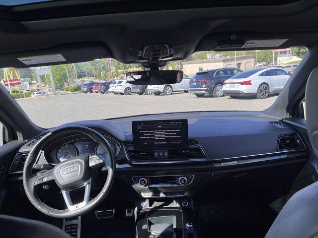 Photo of 2022 DAYTONA GRAY PE Audi SQ5