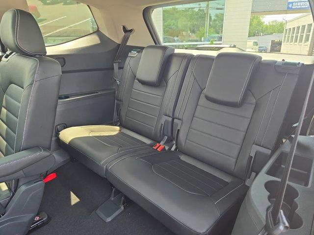 Photo of 2025 Deep Black Pearl Volkswagen Atlas