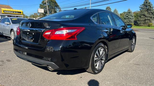 Photo of 2017 Java Metallic Nissan Altima