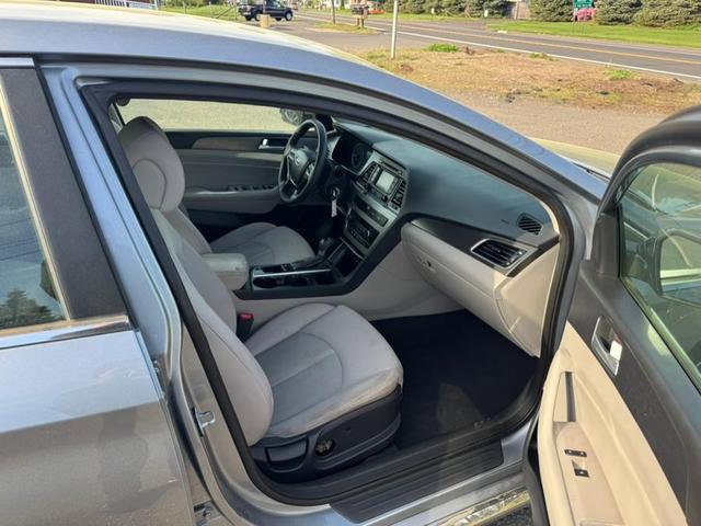 Photo of 2015 Shale Gray Metallic Hyundai SONATA