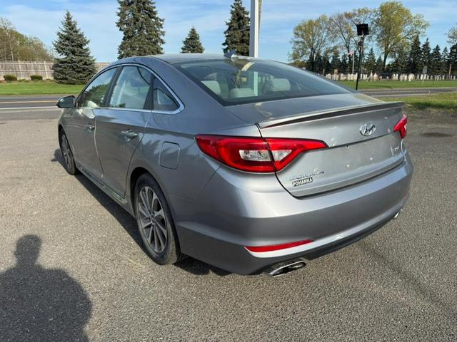 Photo of 2015 Shale Gray Metallic Hyundai SONATA