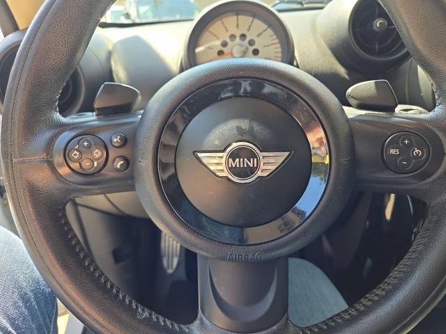 Photo of 2014 White MINI Countryman