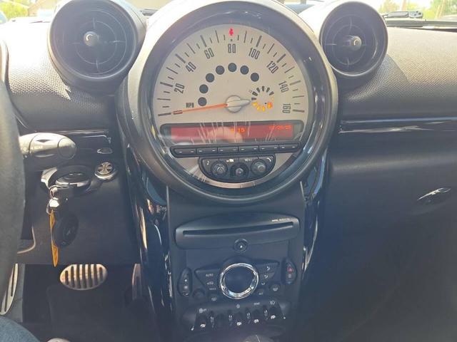 Photo of 2014 White MINI Countryman