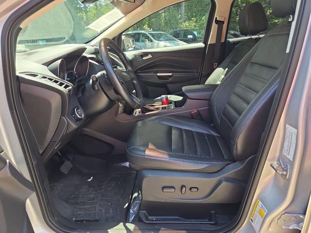 Photo of 2017 Silver Ford Escape