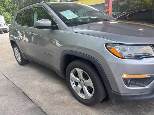 Photo of 2019 Billet Silver Metallic Clear Coat Jeep Compass