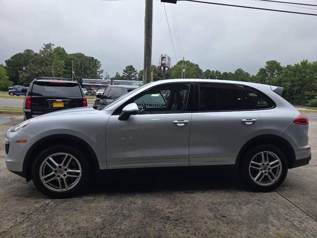 Photo of 2016 Silver Porsche Cayenne