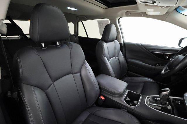 Photo of 2022 Crystal White Pearl Subaru Outback