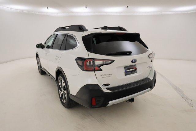 Photo of 2022 Crystal White Pearl Subaru Outback