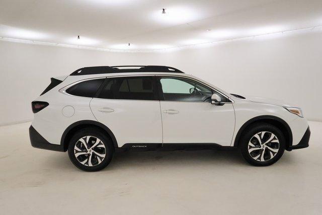 Photo of 2022 Crystal White Pearl Subaru Outback