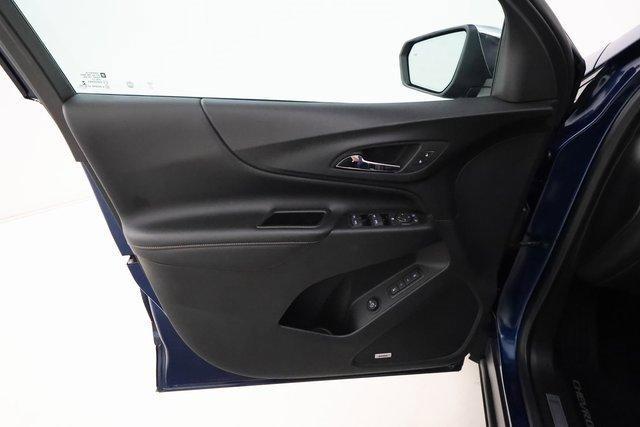 Photo of 2020 Pacific Blue Metallic Chevrolet Equinox