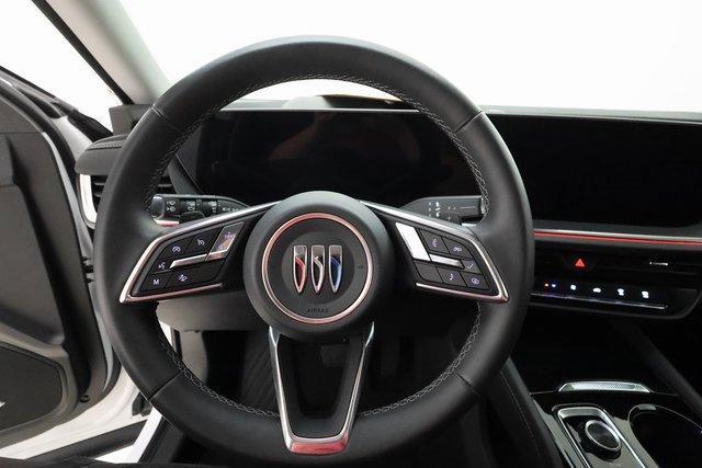 Photo of 2025 Summit White Buick Envision