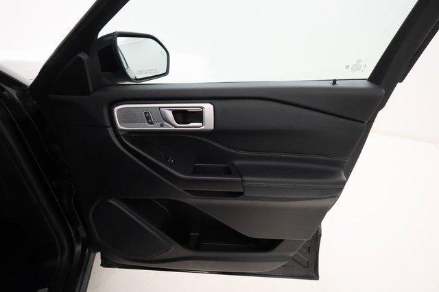 Photo of 2020 Agate Black Metallic Ford Explorer