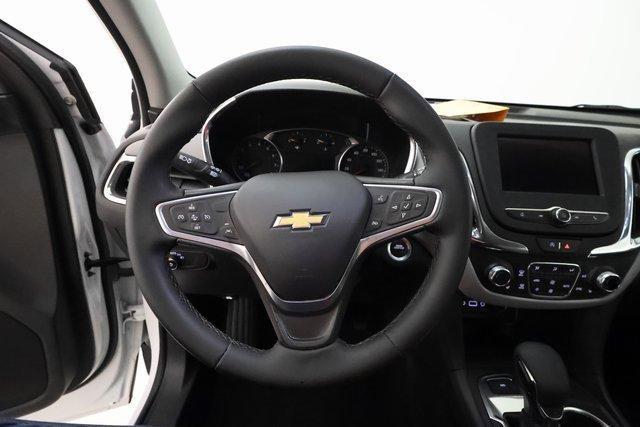 Photo of 2023 Summit White Chevrolet Equinox