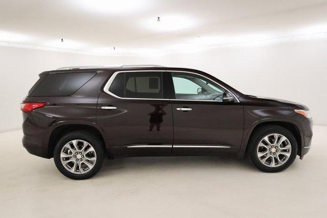 Photo of 2020 Black Cherry Metallic Chevrolet Traverse