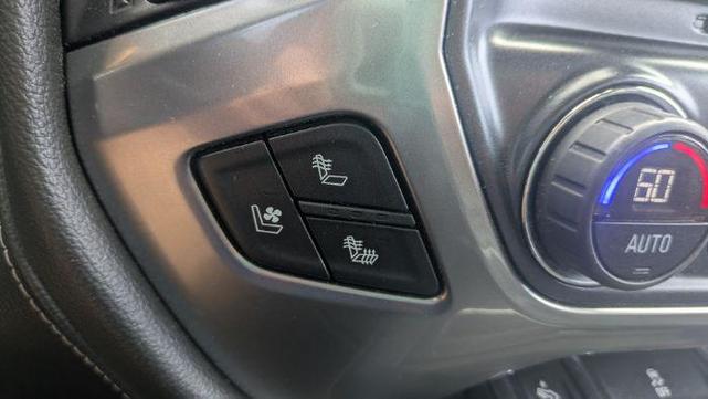 Photo of 2016 Deep Ocean Blue Metallic Chevrolet Silverado 1500