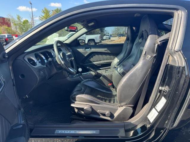 Photo of 2013 Black Ford Mustang