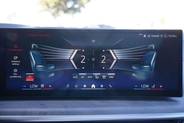 Photo of 2025 Manhattan Green Metallic BMW X5 PHEV