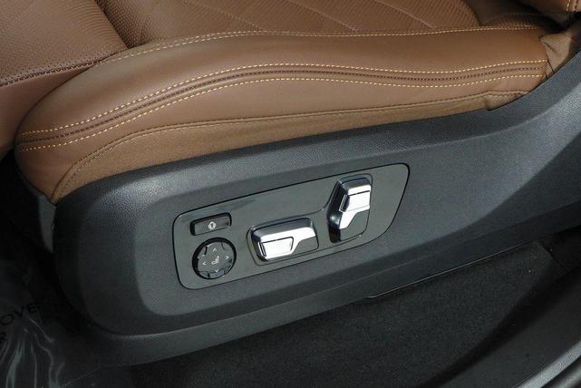 Photo of 2024 Tanzanite Blue II Metallic BMW X7