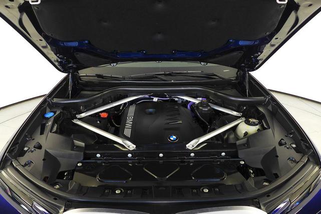 Photo of 2024 Tanzanite Blue II Metallic BMW X7