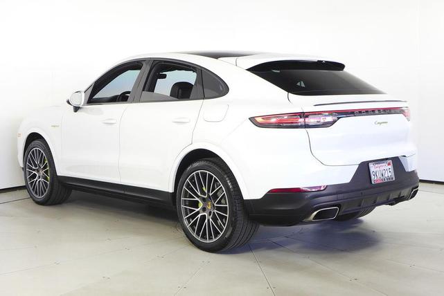 Photo of 2021 White Porsche Cayenne