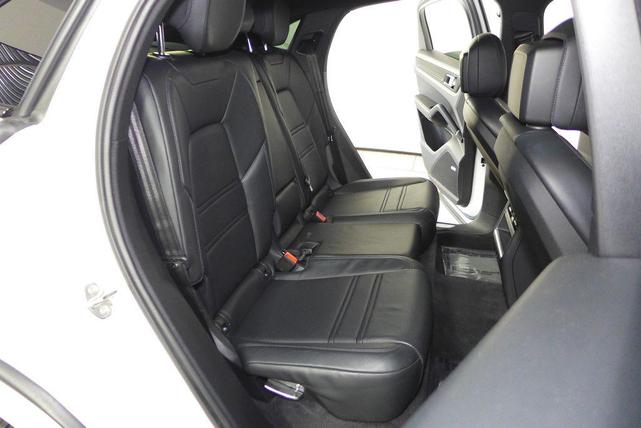 Photo of 2021 White Porsche Cayenne