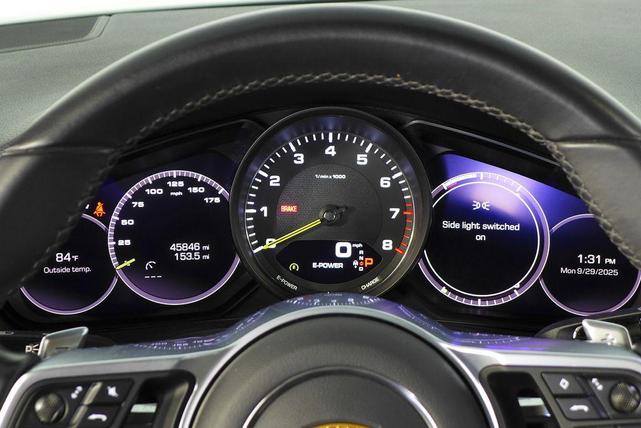 Photo of 2021 White Porsche Cayenne