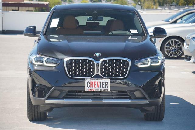 Photo of 2025 Black Sapphire Metallic BMW X4