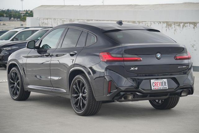 Photo of 2025 Carbon Black Metallic BMW X4