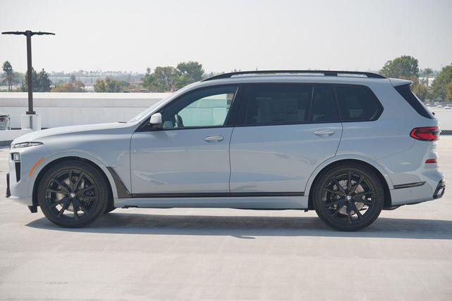 Photo of 2026 Brooklyn Grey Metallic BMW X7