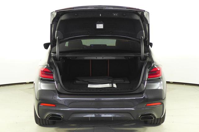 Photo of 2023 Dark Graphite Metallic BMW 530e
