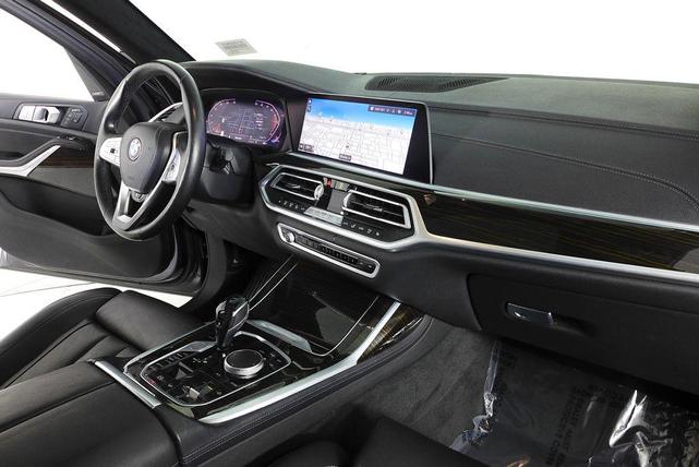 Photo of 2021 Dark Graphite Metallic BMW X7