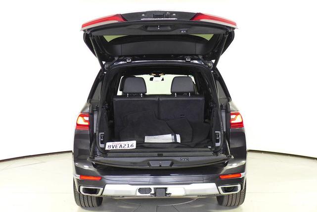 Photo of 2021 Dark Graphite Metallic BMW X7